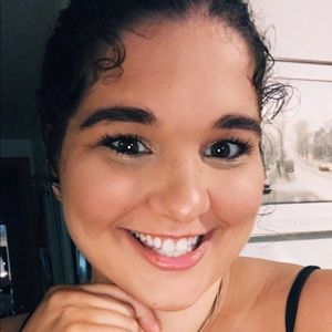 Meet your Posher, Camille